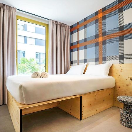 Easyhotel Marseille Euromed מראה חיצוני תמונה