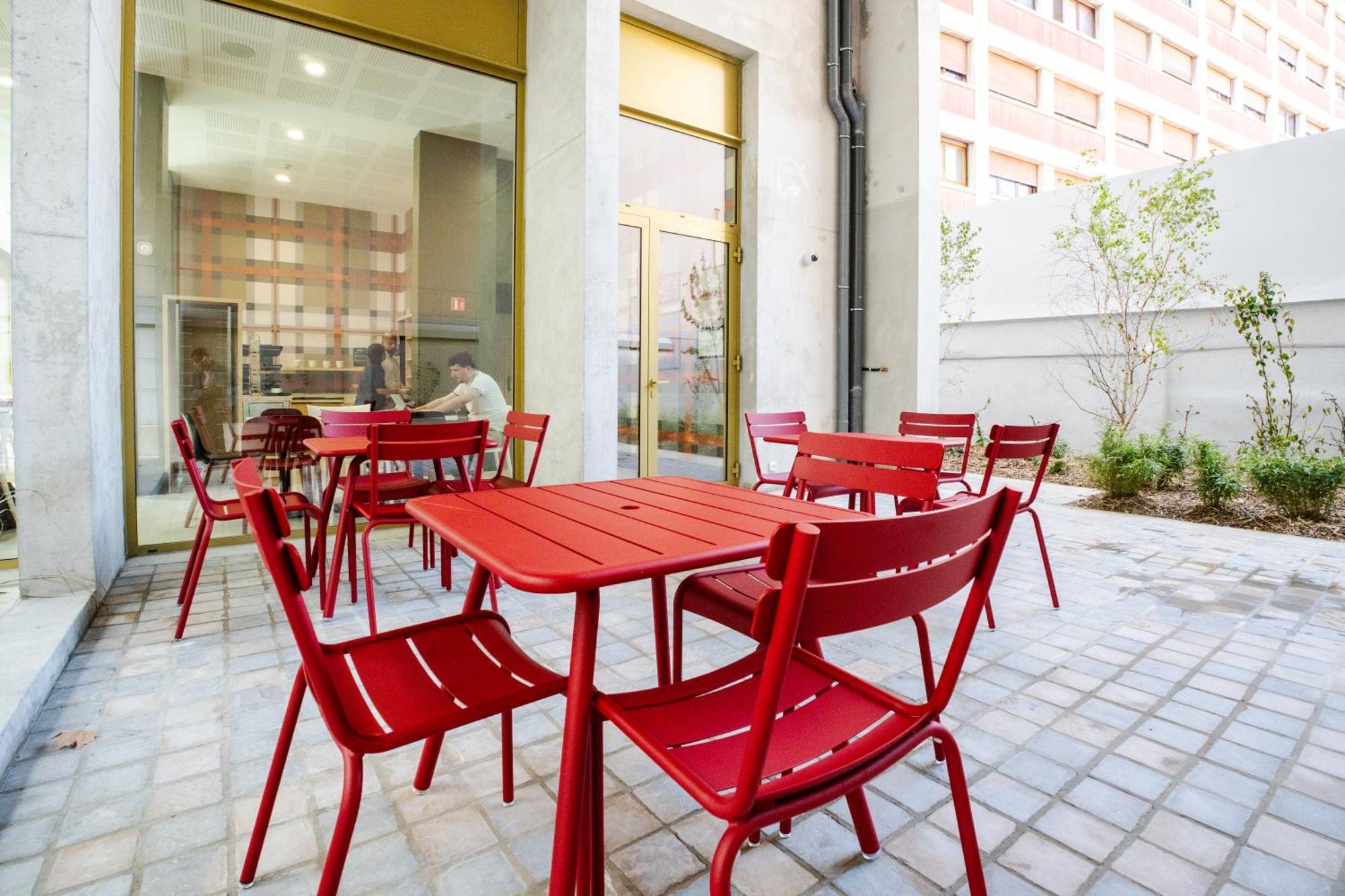 Easyhotel Marseille Euromed מראה חיצוני תמונה