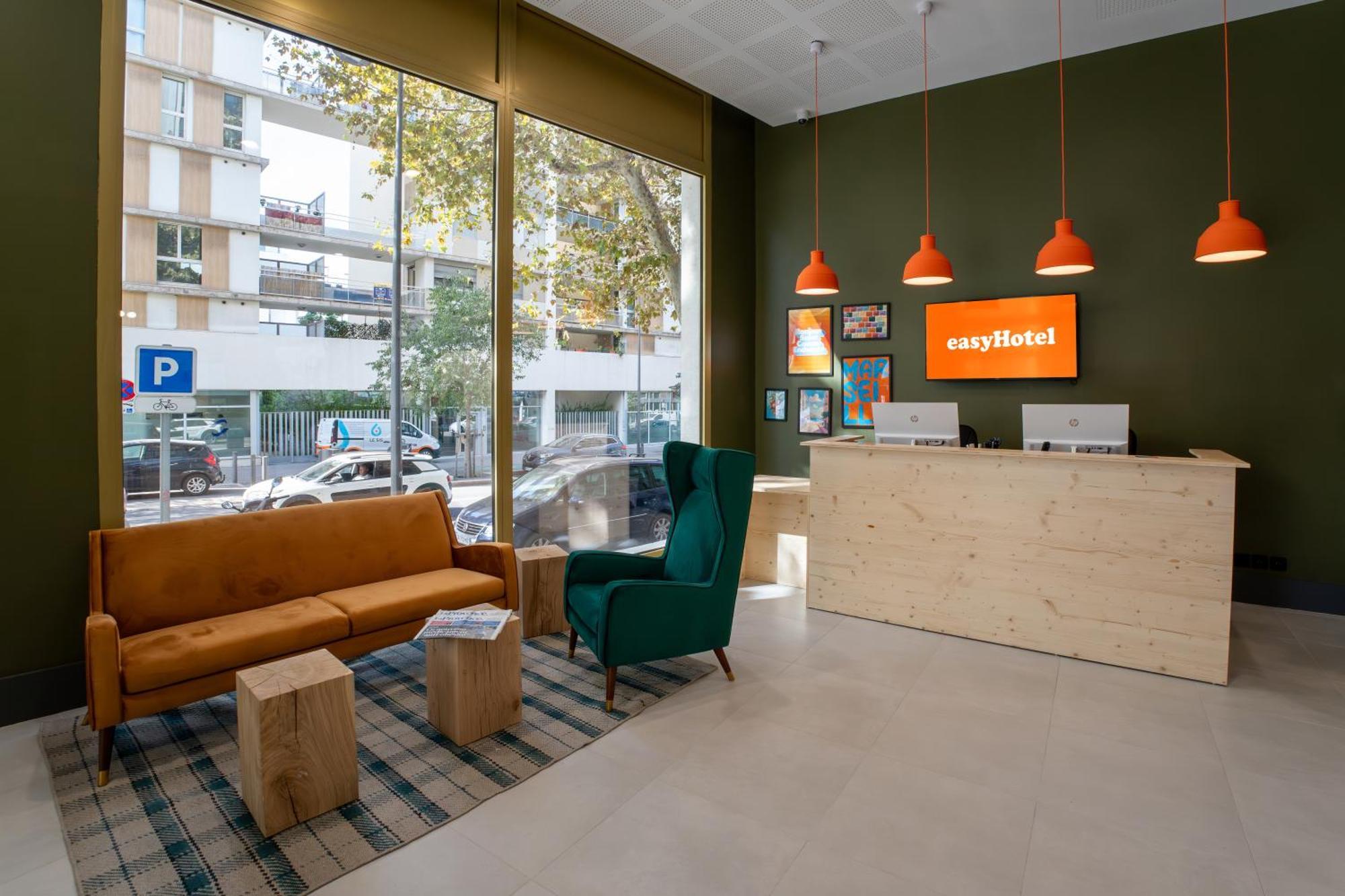 Easyhotel Marseille Euromed מראה חיצוני תמונה