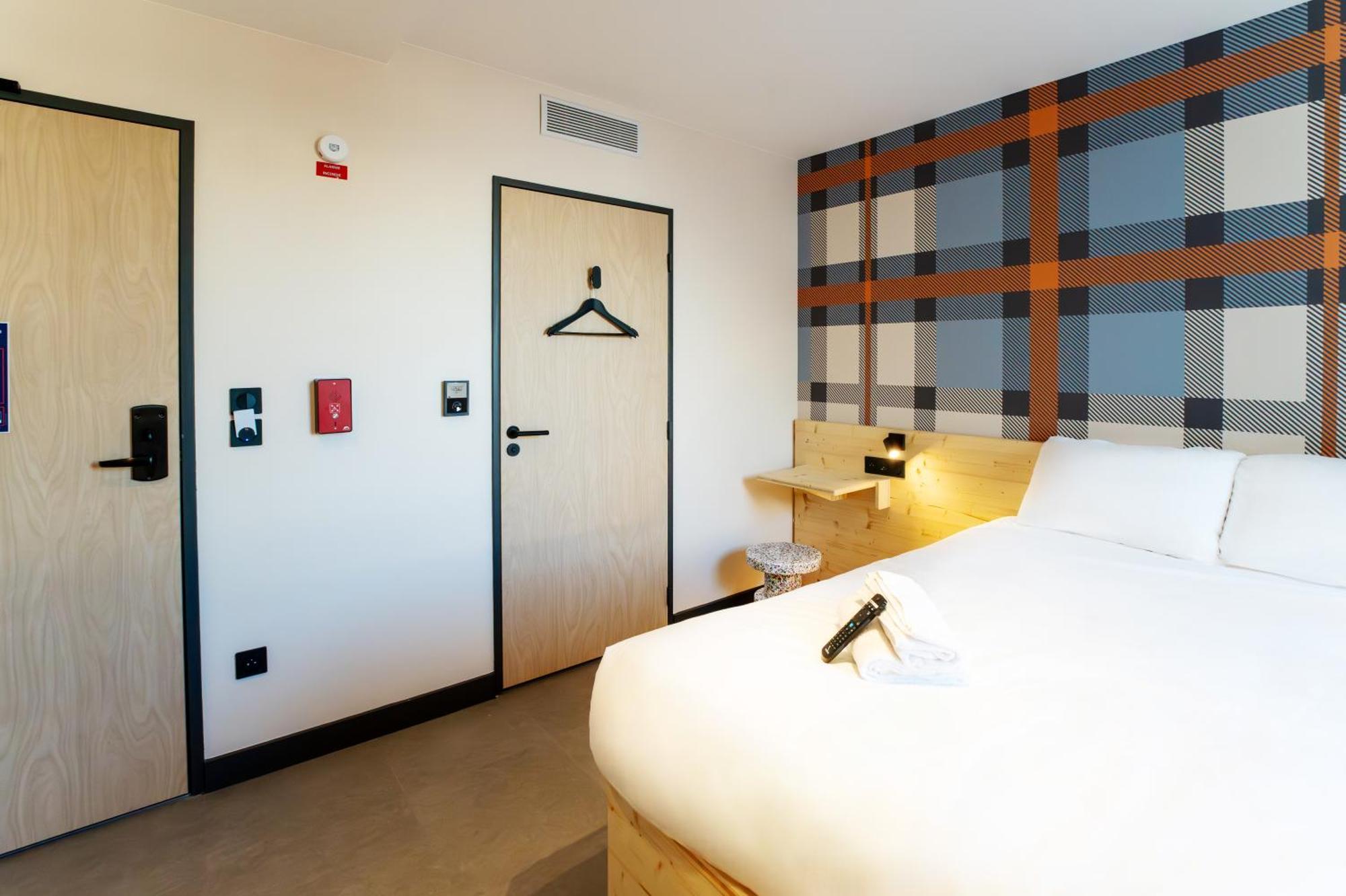 Easyhotel Marseille Euromed מראה חיצוני תמונה