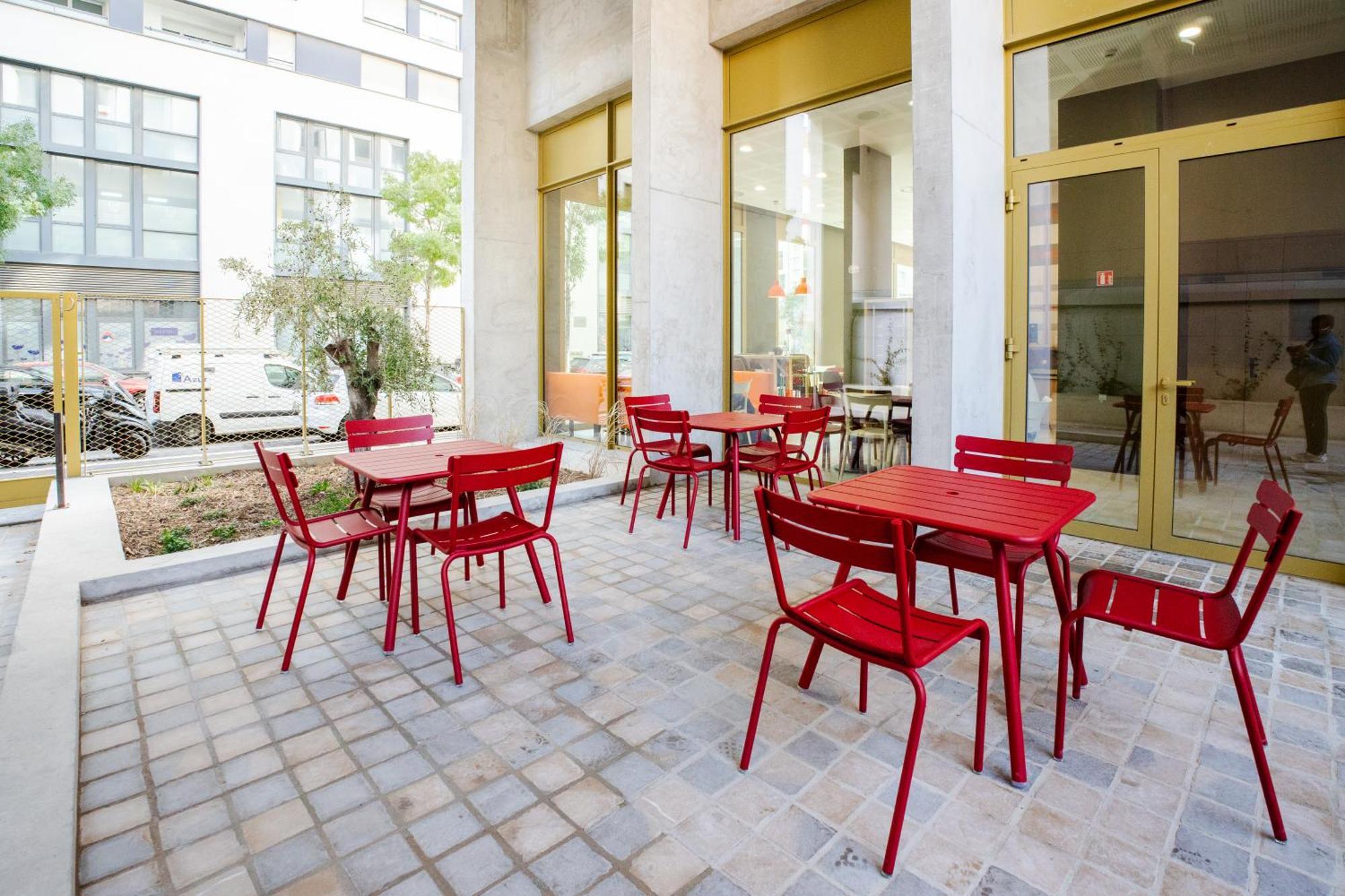 Easyhotel Marseille Euromed מראה חיצוני תמונה