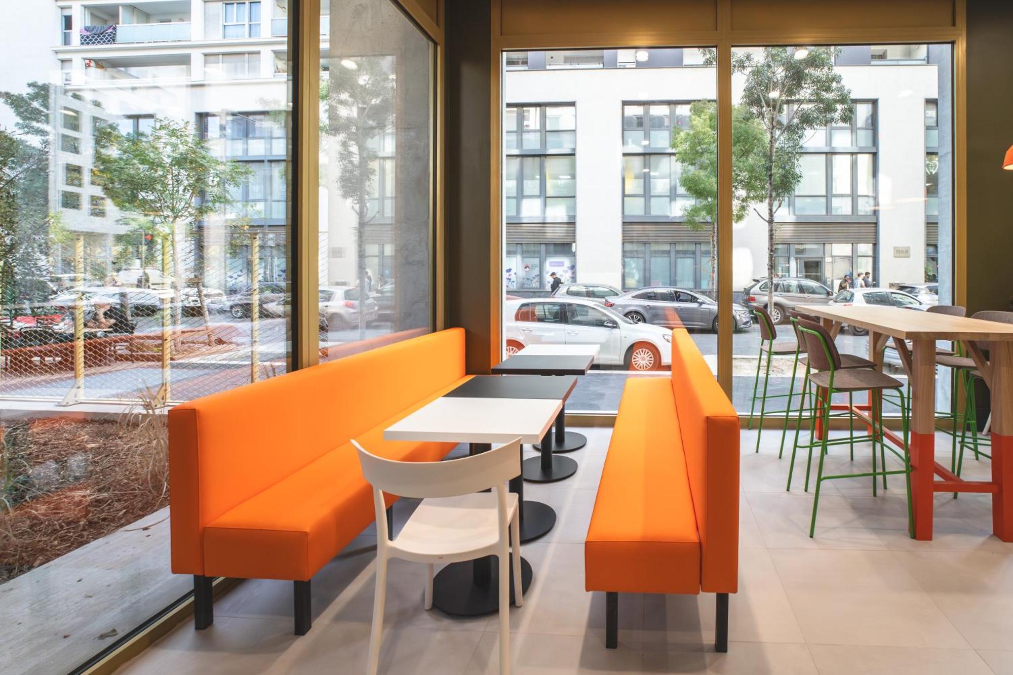Easyhotel Marseille Euromed מראה חיצוני תמונה